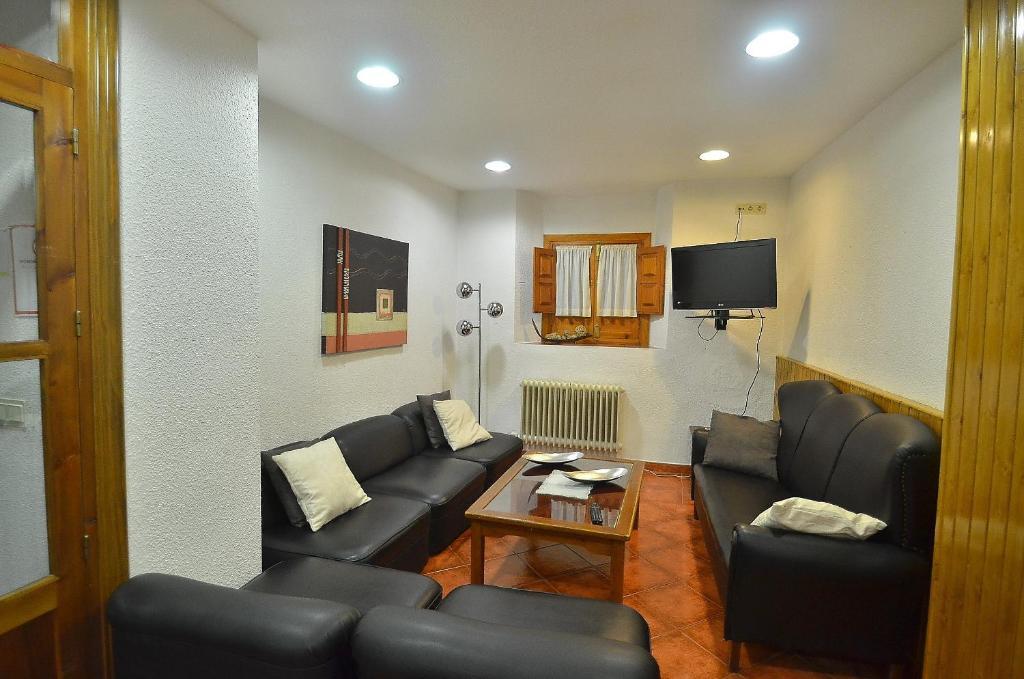 Residencia Ziri Hotel Granada Exterior photo