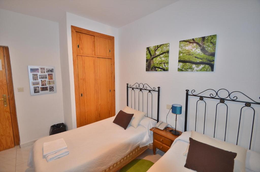 Residencia Ziri Hotel Granada Room photo